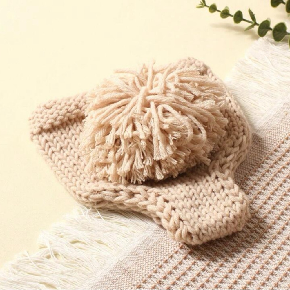 Newborn Rabbit Outfit, photoset rabbit ear beanie and bottoms - Picture 3 of 4